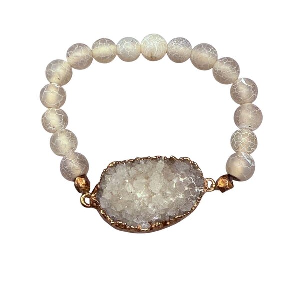 Cream Beaded Stone Druzy Agate Crystal Stretch Bangle Bracelet Gold Tone Beach - Picture 1 of 5